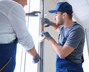 glass repair experts in Blue Springs